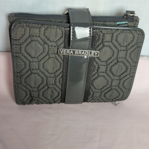 Vera Bradley Gray Quilted Organizer Wallet Magnetic Snap Closure - Picture 4 of 15